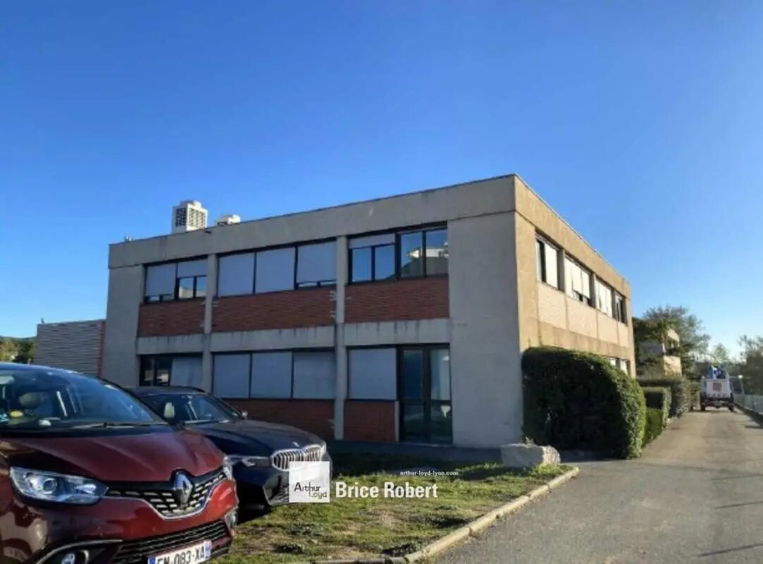 Office in Limonest for sale Building Photo- Image 1 of 4