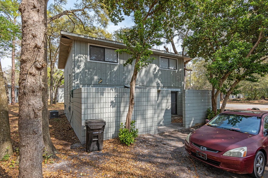 712 SW 70th Ter, Gainesville, FL à vendre - Photo du bâtiment - Image 3 de 8