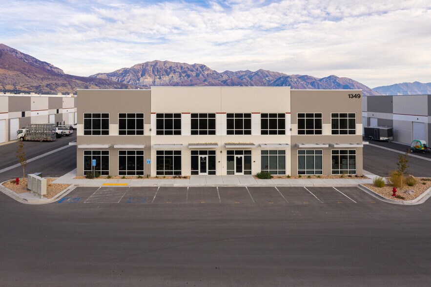 1325 S 500 E, American Fork, UT à louer - Photo du bâtiment - Image 3 de 6