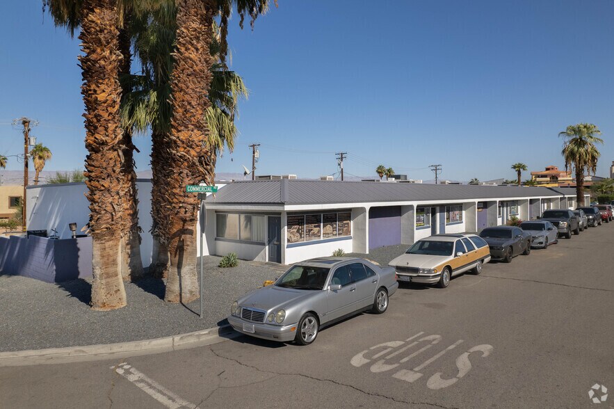 68450 Commercial Rd, Cathedral City, CA à louer - Photo du bâtiment - Image 1 de 15
