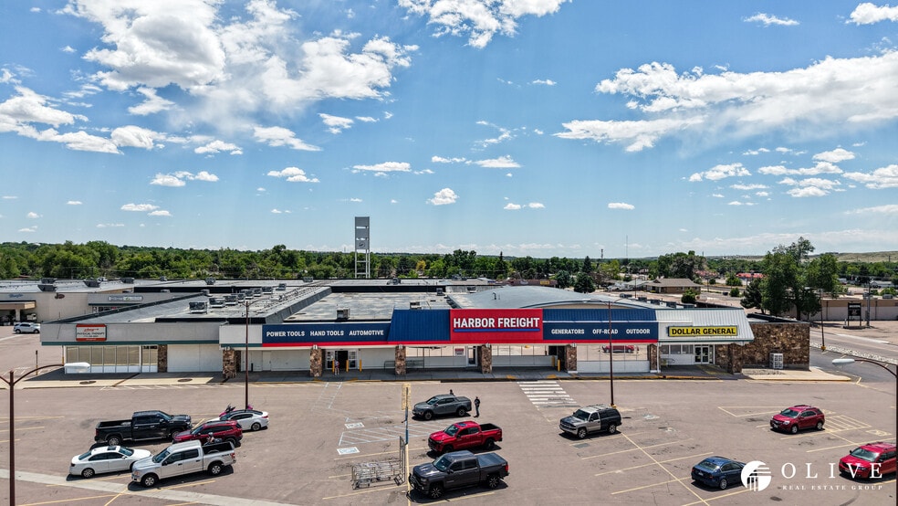 Widefield Mall portfolio of 8 properties for sale on LoopNet.ca - Building Photo - Image 3 of 28