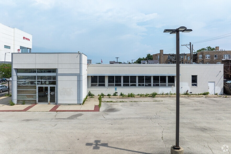 6017-6057 N Western Ave, Chicago, IL à vendre - Photo du bâtiment - Image 2 de 7
