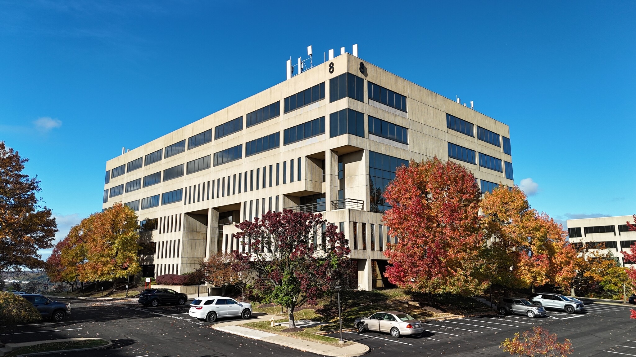 730 Holiday Dr, Pittsburgh, PA à louer Photo intérieure- Image 1 de 10