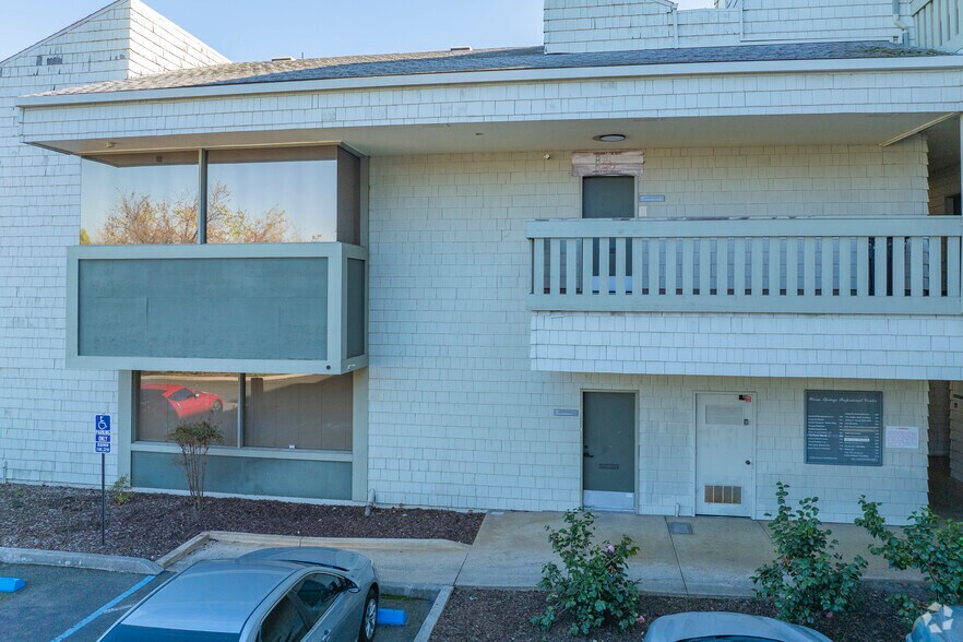 200 Brown Rd, Fremont, CA à louer - Photo du bâtiment - Image 3 de 9