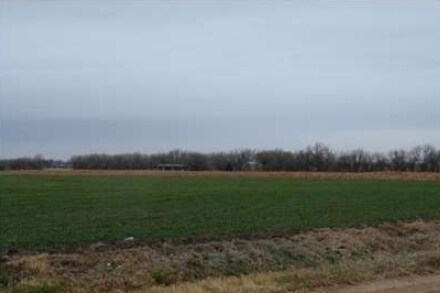 E Pawnee St, Wichita, KS à vendre - Photo du bâtiment - Image 2 de 3