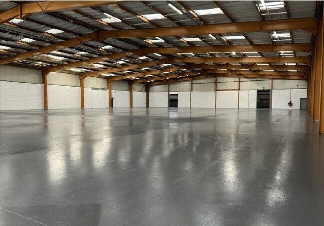 More details for Windmill Road West, Sunbury On Thames - Industrial for Lease