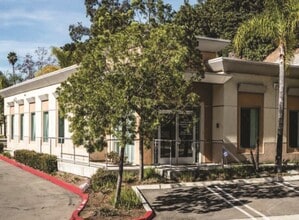 1211 W Vista Way, Vista, CA for lease Interior Photo- Image 1 of 1