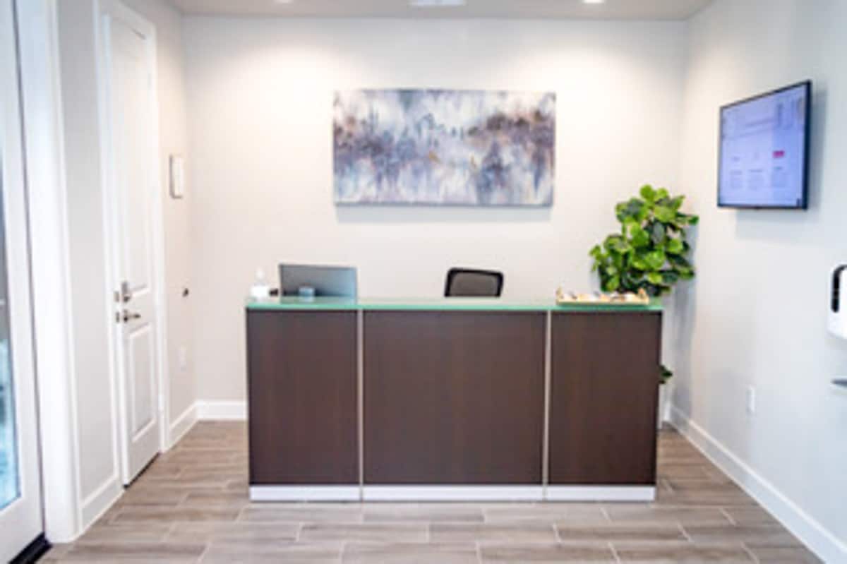 3129 Kingsley Dr, Pearland, TX for lease Interior Photo- Image 1 of 6
