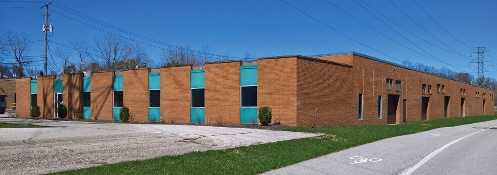 5171 Canal Rd, Cleveland, OH à louer - Photo principale - Image 2 de 3