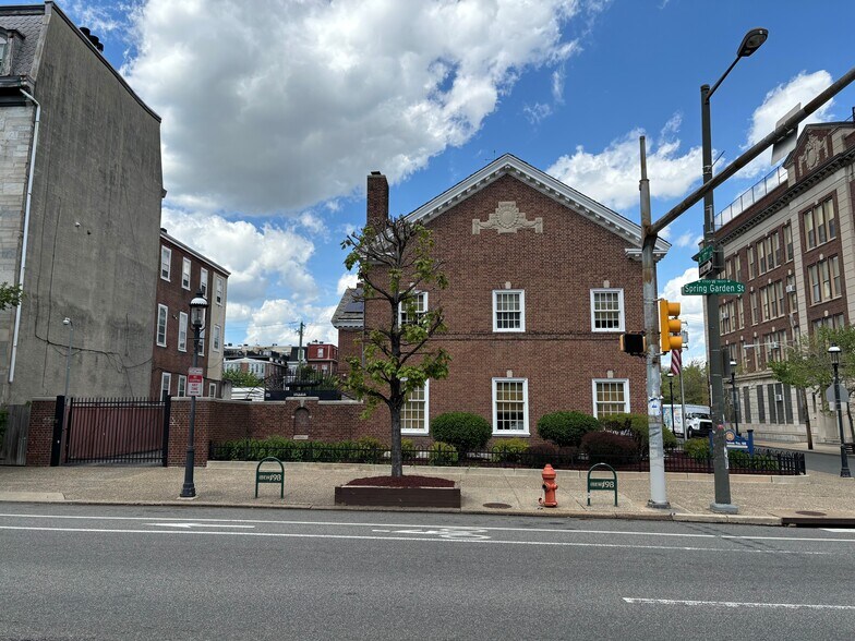 1701-1707 Spring Garden St, Philadelphia, PA à louer - Photo du bâtiment - Image 3 de 12
