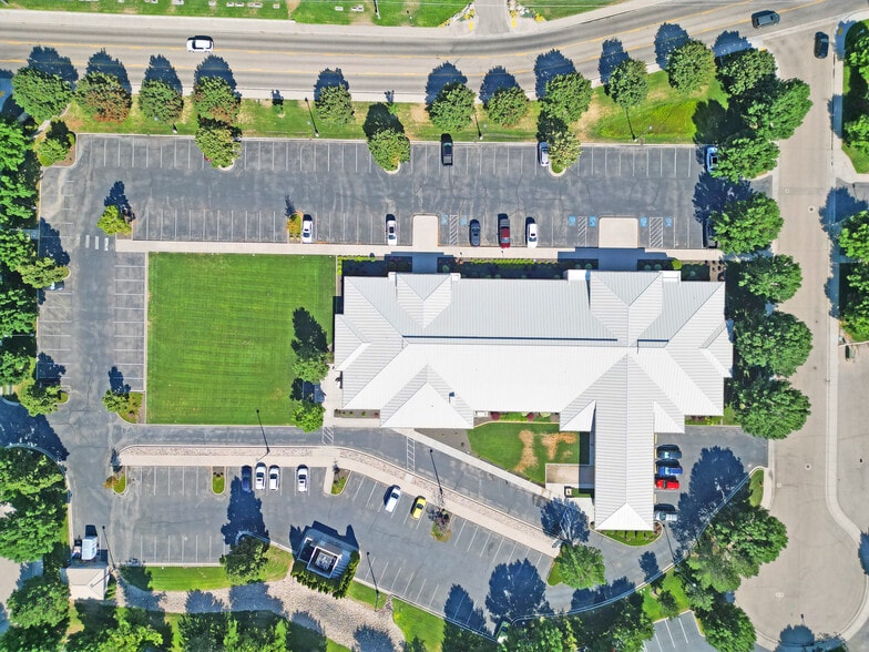 275 S Stratford Dr, Meridian, ID for lease - Building Photo - Image 2 of 8