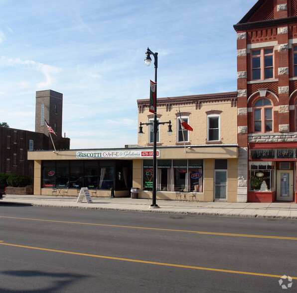 741 N Salina St, Syracuse, NY for sale - Primary Photo - Image 1 of 2