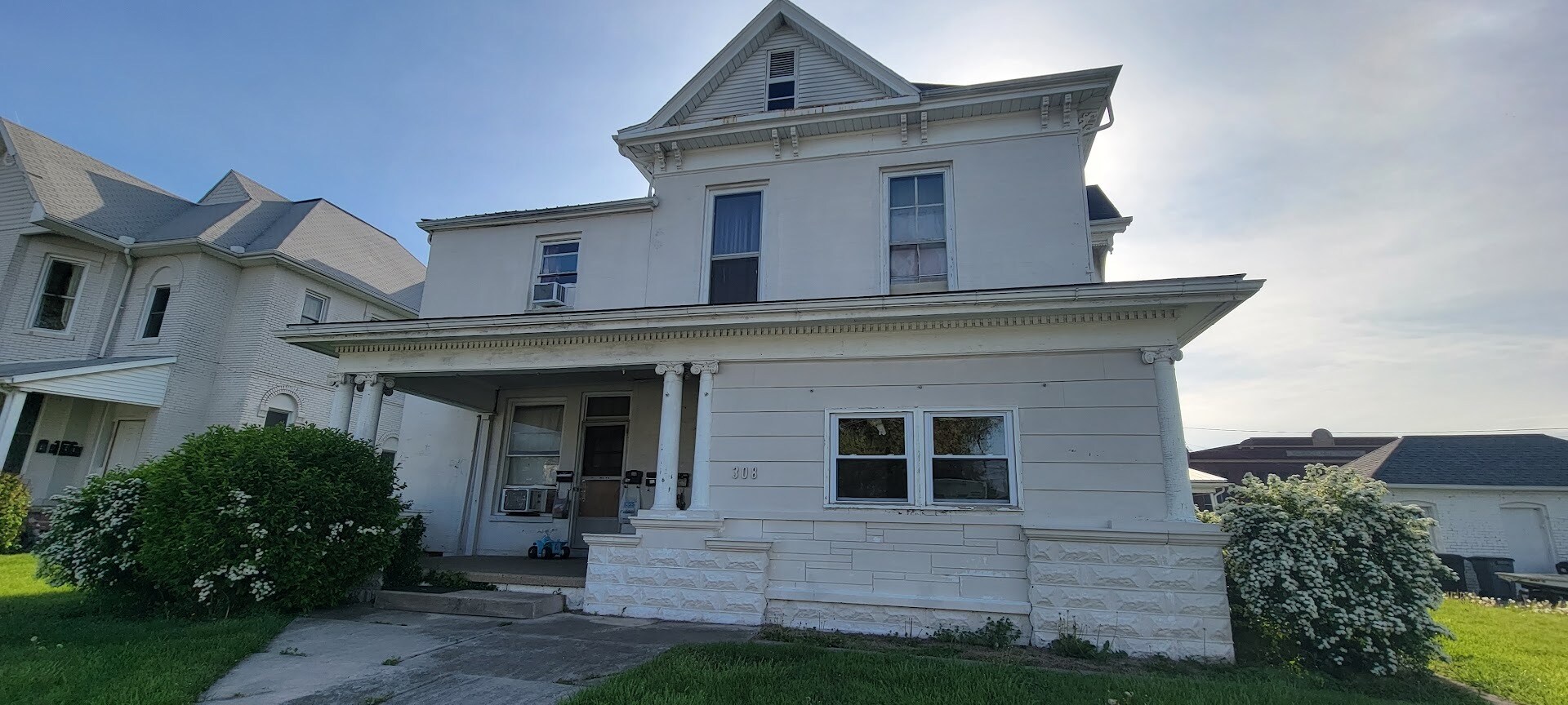 308 NE 5th St, Washington, IN à vendre Photo principale- Image 1 de 2