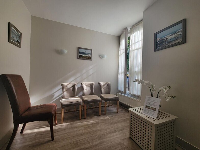Office in Paris for sale - Interior Photo - Image 3 of 5