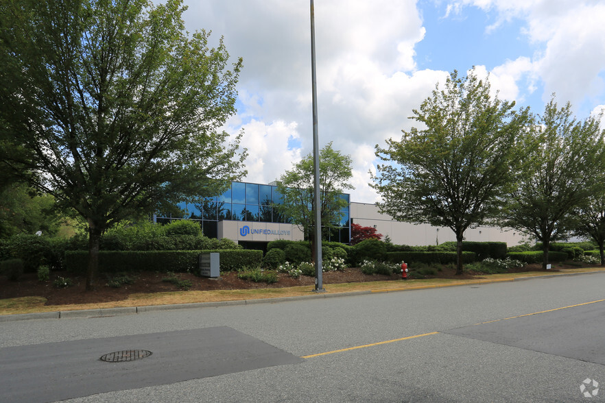 26835 Gloucester Way, Langley Twp, BC for lease - Primary Photo - Image 1 of 2