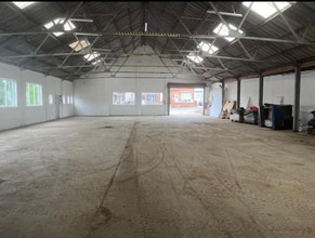 8 Stour Vale Rd, Stourbridge for lease Interior Photo- Image 2 of 3