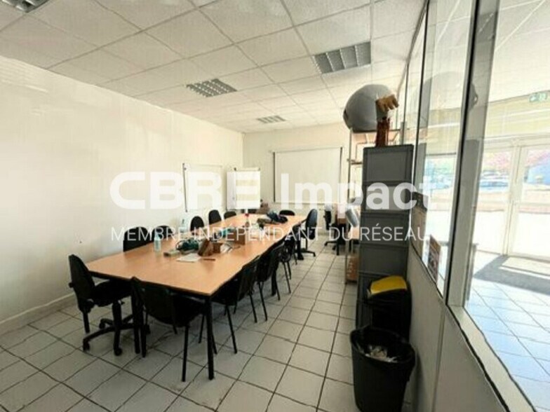 21 Rue Des Grandes Varennes, Ahuy for lease - Interior Photo - Image 3 of 7