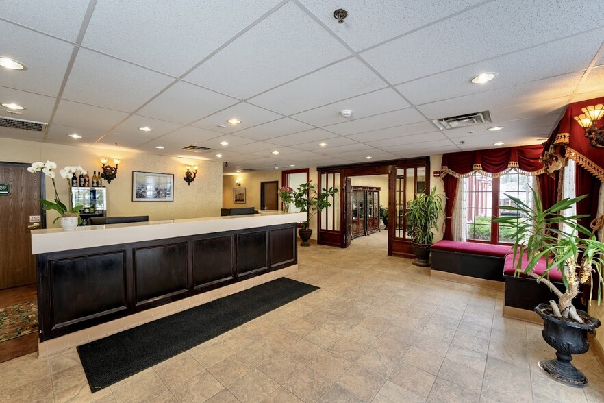 Virginia City Investment Opportunity portfolio of 2 properties for sale on LoopNet.ca - Interior Photo - Image 3 of 25