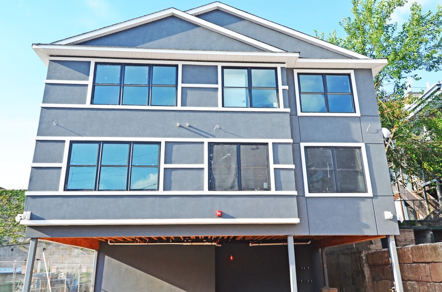 79-81 Warren St, Paterson, NJ for sale - Building Photo - Image 2 of 4