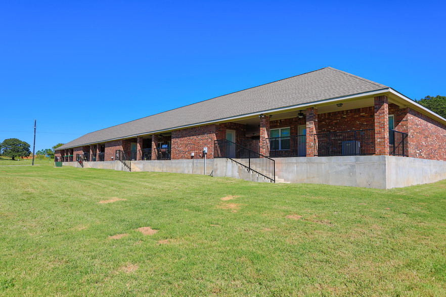 Multifamily in Gainesville, TX for sale - Building Photo - Image 1 of 1