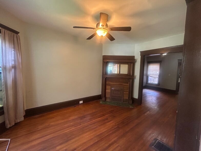 4309 Clinton Ave, Cleveland, OH for sale - Building Photo - Image 3 of 40