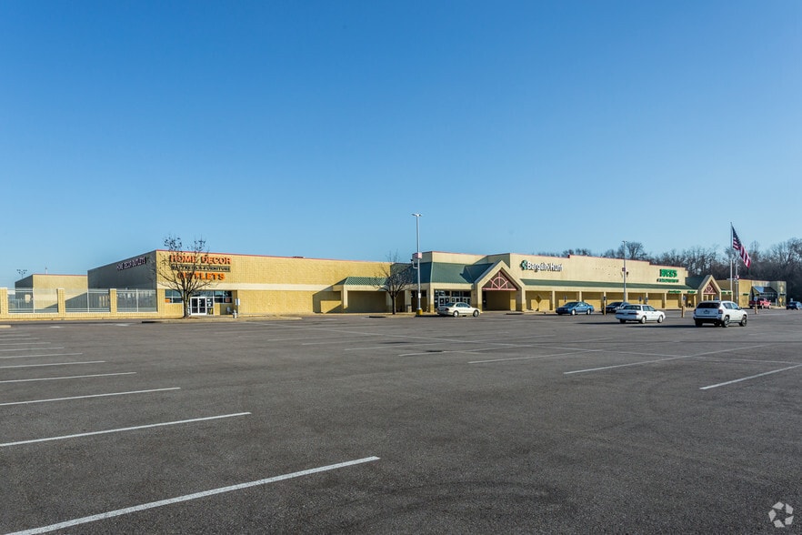 550 Stateline Rd W, Southaven, MS à louer - Photo du bâtiment - Image 2 de 7