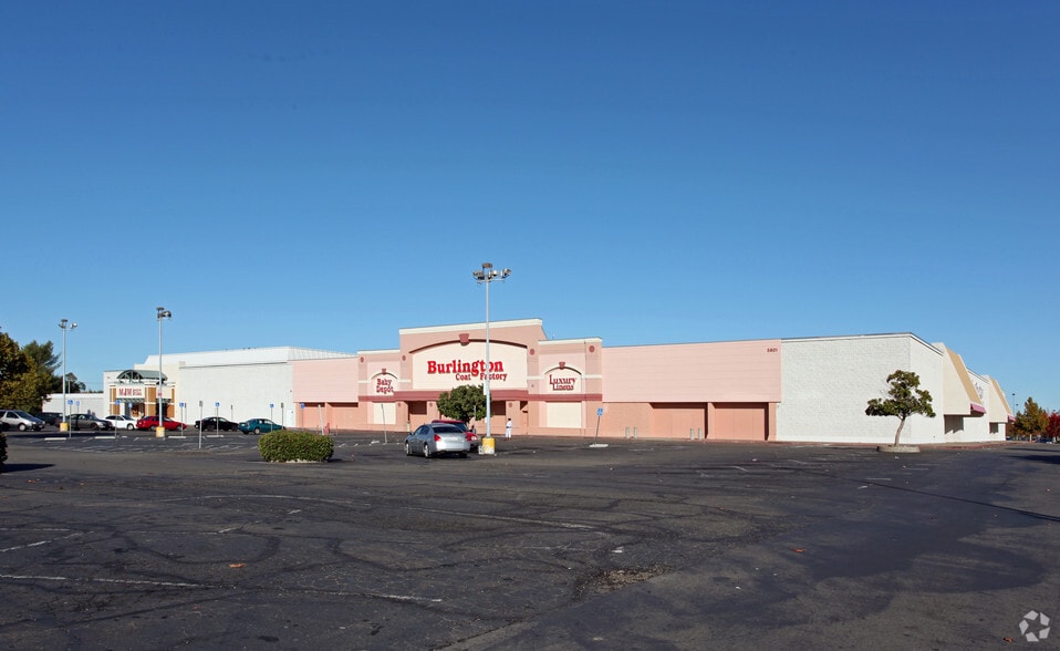 5601 Florin Rd, Sacramento, CA for lease - Building Photo - Image 3 of 9