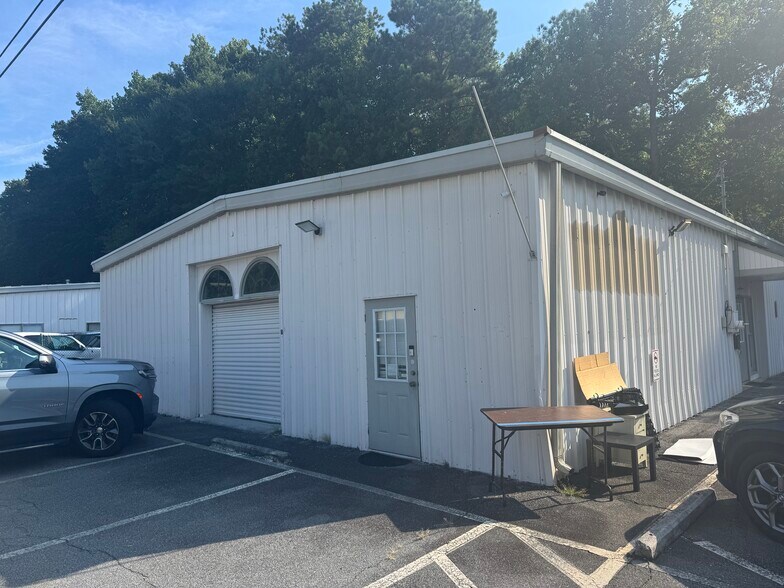 10400 Alpharetta St, Roswell, GA à louer - Photo du bâtiment - Image 3 de 4