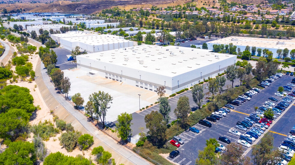 28220 Industry Dr, Valencia, CA for lease - Aerial - Image 3 of 7