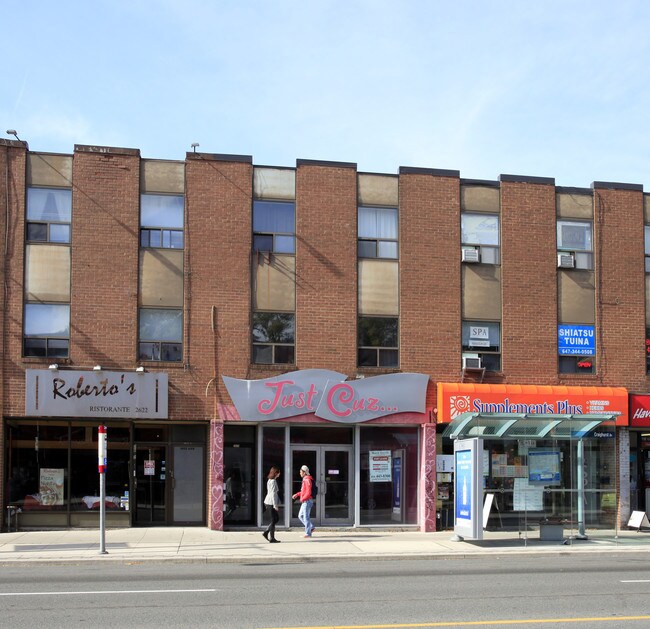 More details for 2624 Yonge St, Toronto, ON - Retail for Sale