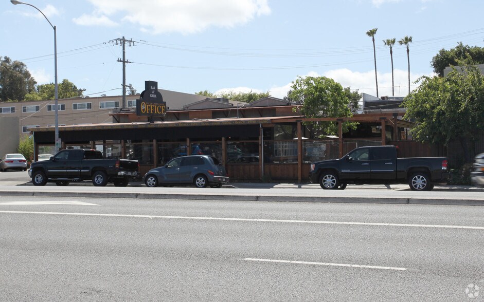 1748 El Camino Real, San Carlos, CA à vendre - Photo du bâtiment - Image 2 de 3