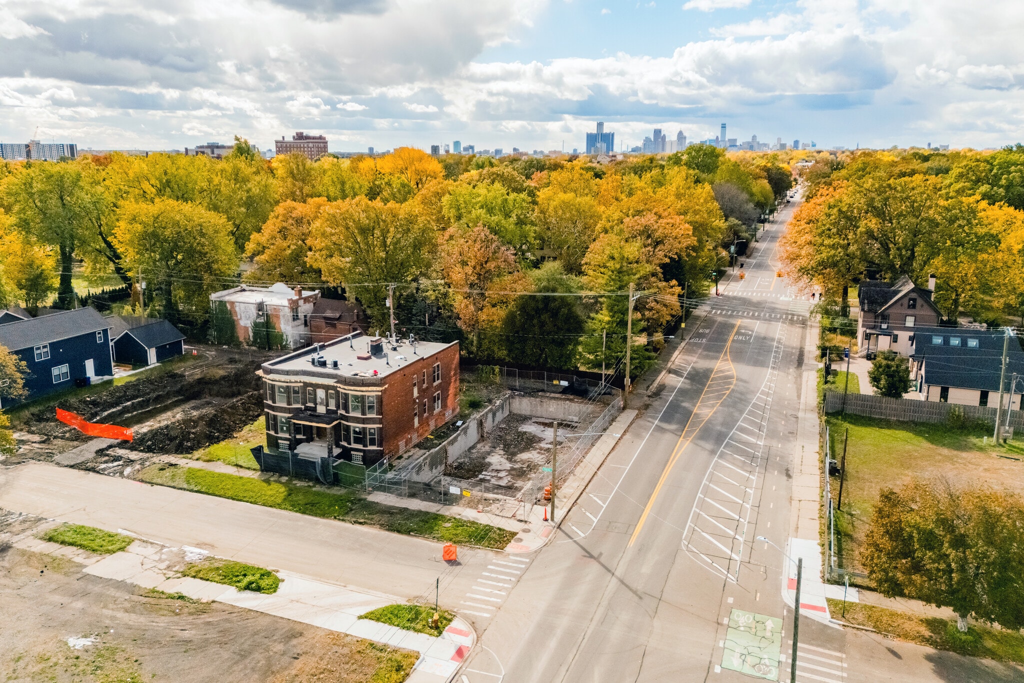 8646 Kercheval St, Detroit, MI for sale Primary Photo- Image 1 of 7