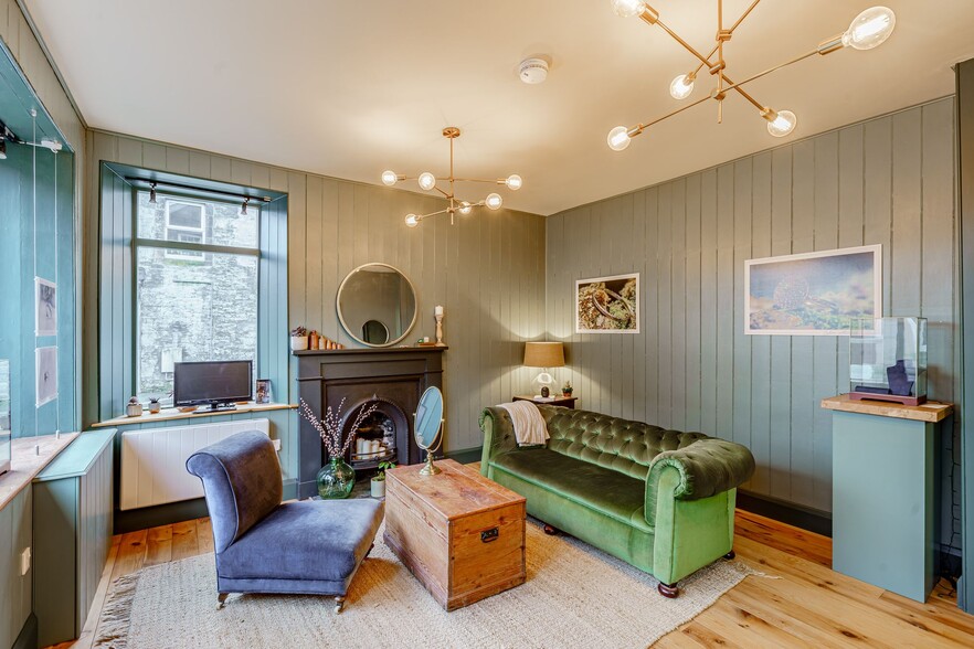38 Henry St, Langholm for sale - Interior Photo - Image 3 of 21