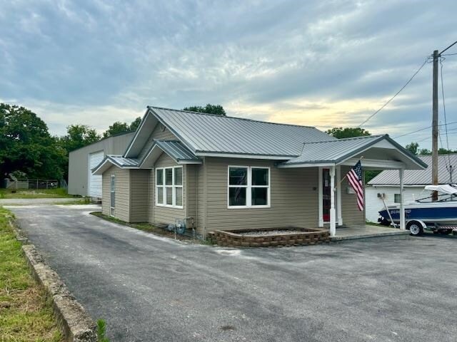 702 E Main St, Glasgow, KY à vendre Photo principale- Image 1 de 1