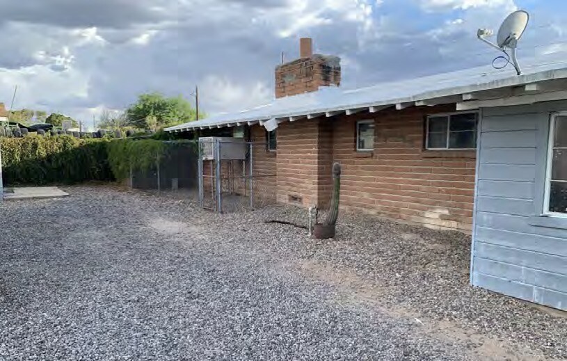 4164 N Flowing Wells Rd, Tucson, AZ à vendre - Photo du bâtiment - Image 2 de 7