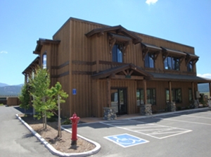 40165 Truckee Airport Rd, Truckee, CA for lease Building Photo- Image 1 of 2