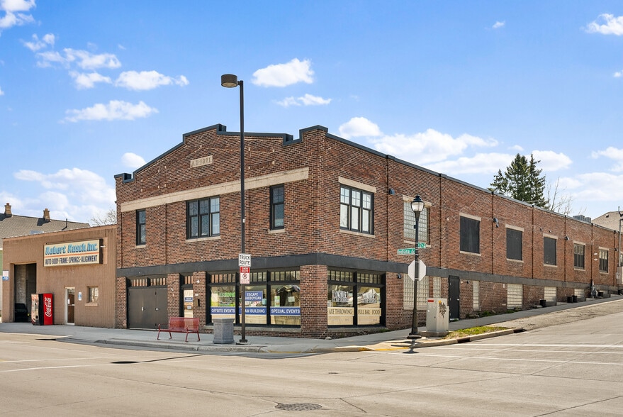 1133 Indiana Ave, Sheboygan, WI for lease - Primary Photo - Image 1 of 9
