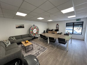 170 Mallusk Rd, Newtownabbey for lease Interior Photo- Image 2 of 2