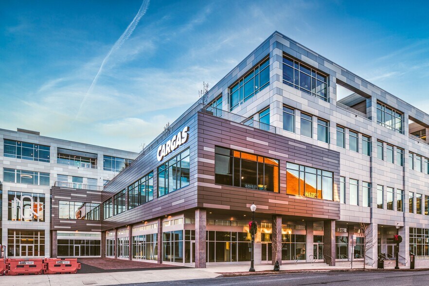 101 N Queen St, Lancaster, PA à louer - Photo du bâtiment - Image 2 de 12