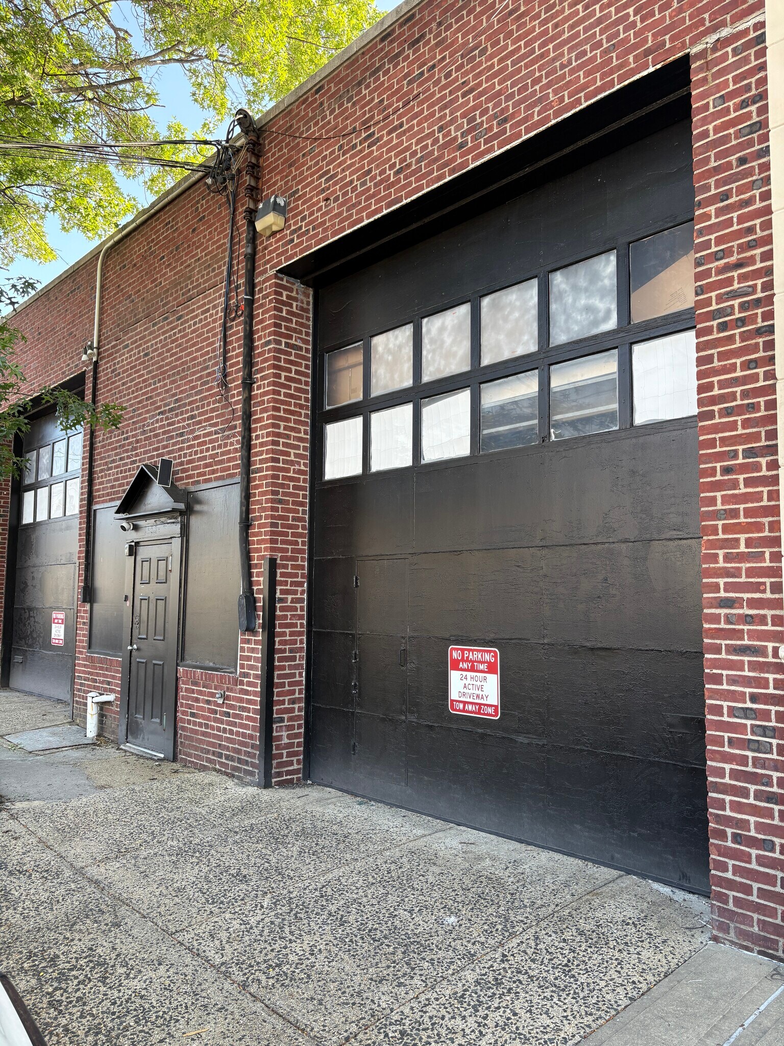 530 Cherry Ln, Floral Park, NY à vendre Photo du bâtiment- Image 1 de 1