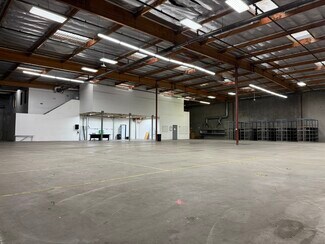 Plus de détails pour 17892- B Gothard St, Huntington Beach, CA - Industriel à louer