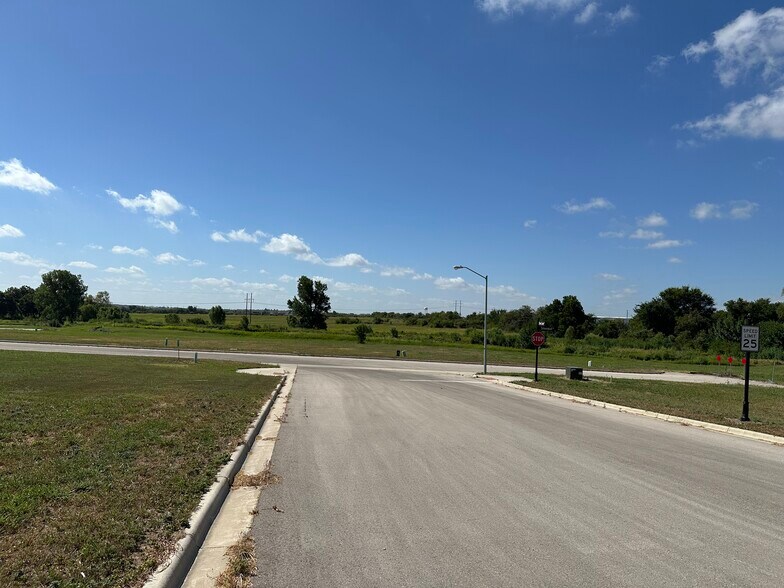 Silvermist Dr, Jarrell, TX à vendre - Autre - Image 2 de 6