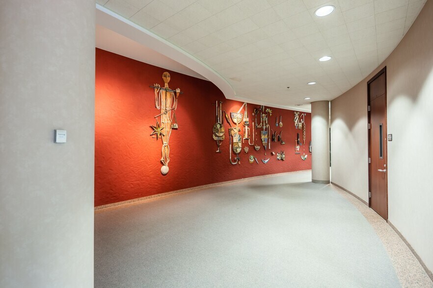 765 Jefferson Rd, Rochester, NY à louer - Photo du bâtiment - Image 2 de 31