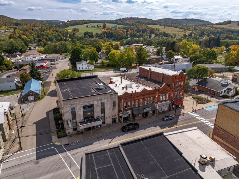 23 W Main St, Canton, PA à vendre - Photo du bâtiment - Image 2 de 46