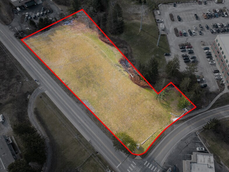 215 Northgate Dr, Warrendale, PA à vendre - Photo du bâtiment - Image 2 de 8