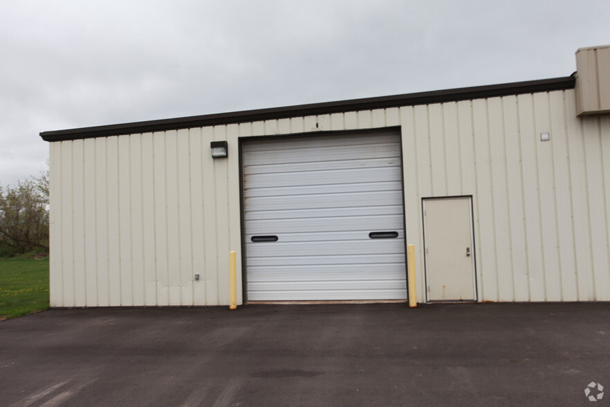 2090 Us-8, Saint Croix Falls, WI for lease - Building Photo - Image 3 of 5