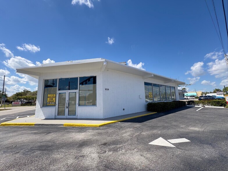 959 S Federal Hwy, Deerfield Beach, FL for lease - Building Photo - Image 2 of 10