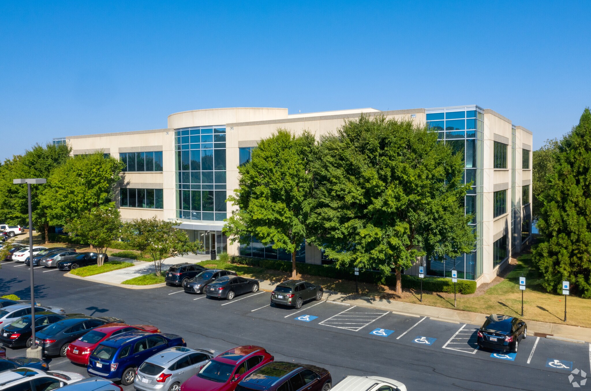 580 Kingsley Park Dr, Fort Mill, SC à louer Photo principale- Image 1 de 17