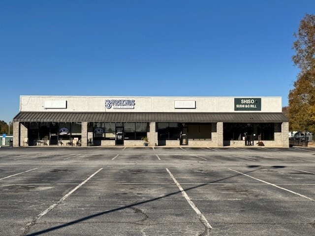 7736-7740 Augusta Rd, Piedmont, SC for lease - Building Photo - Image 2 of 2