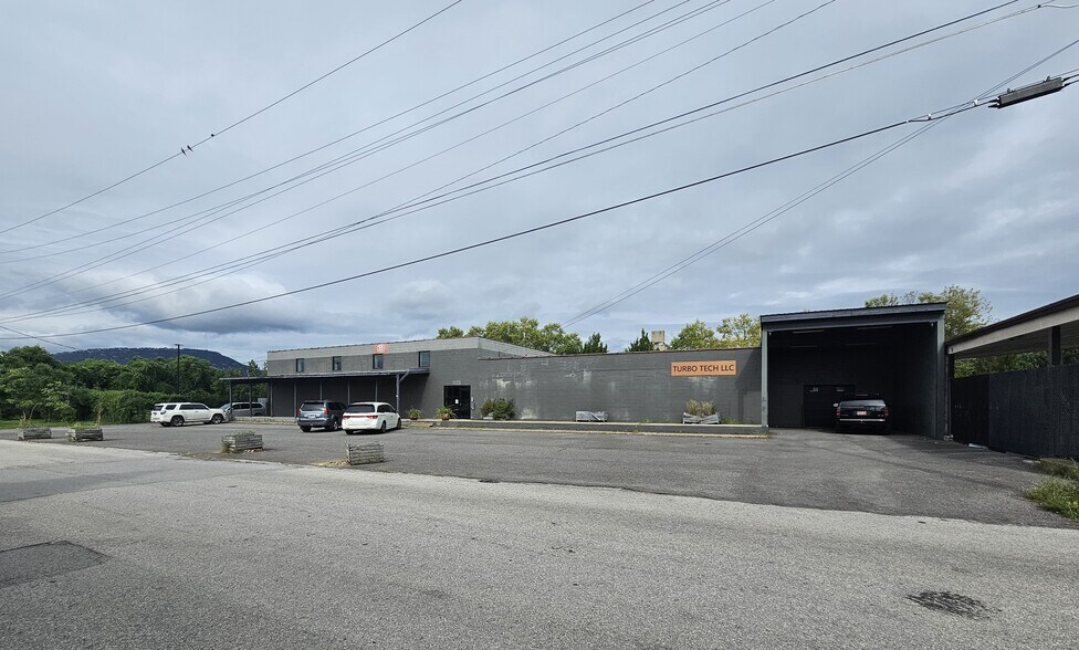 1129 Baldwin St, Chattanooga, TN for sale - Building Photo - Image 1 of 18